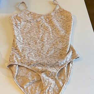 Floral Lace Bodysuit in Cream